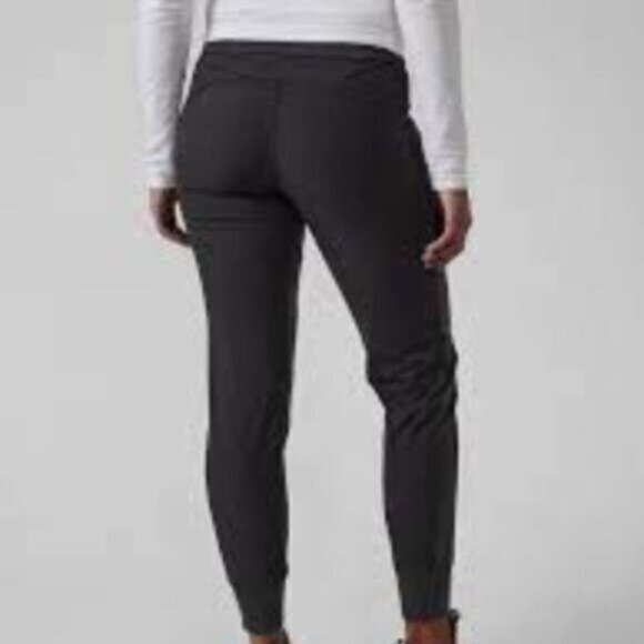 Athleta Headlands Hybrid Trek Jogger - Picture 4 of 6